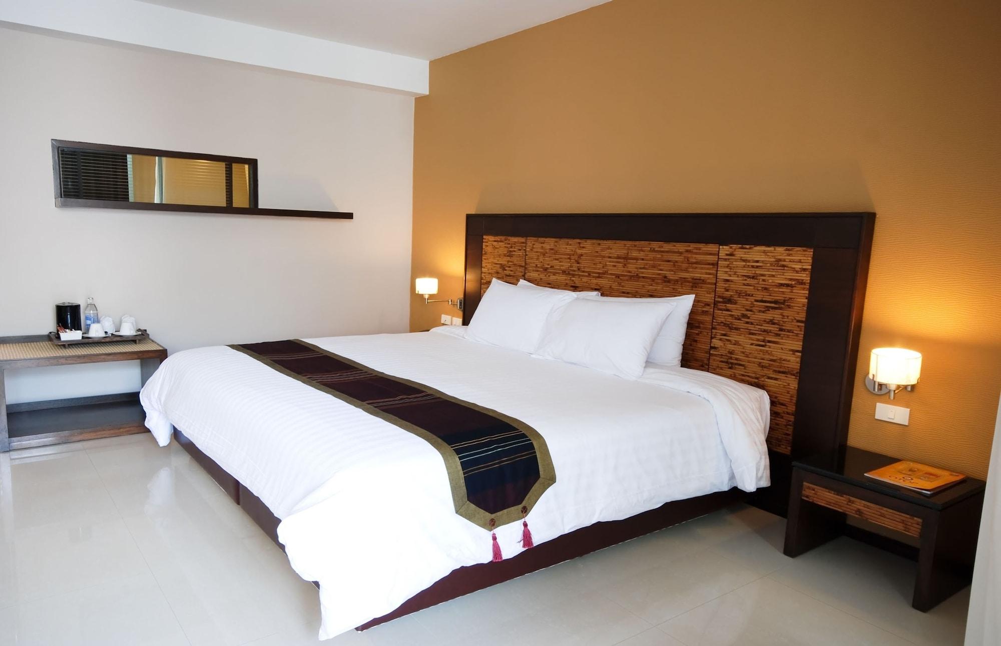 Tara Mantra Cha-Am Resort Екстер'єр фото