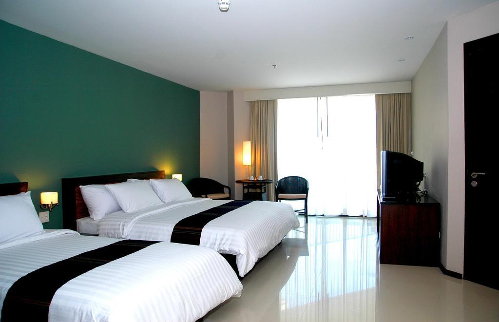 Tara Mantra Cha-Am Resort Екстер'єр фото